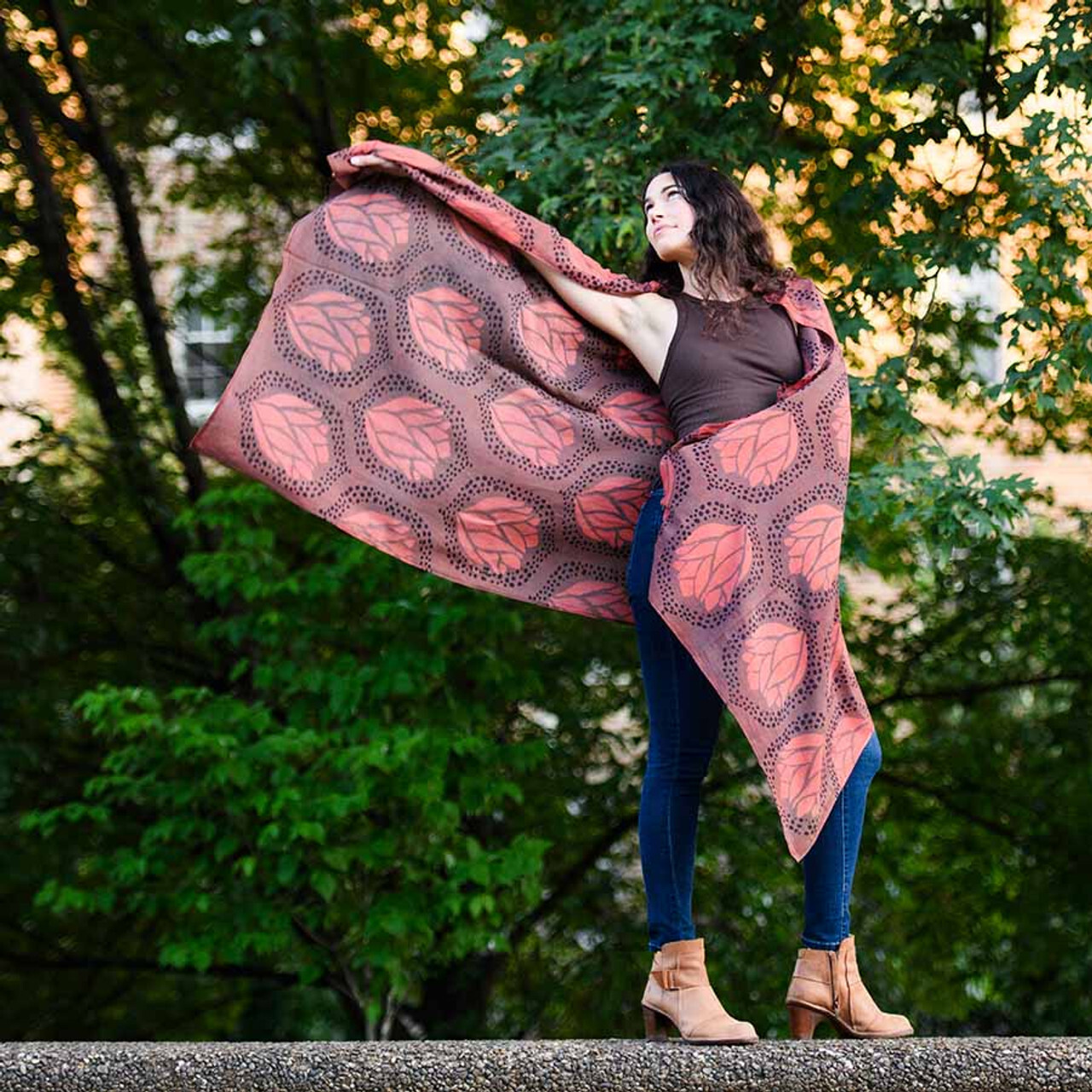 how to wear scarf in summer