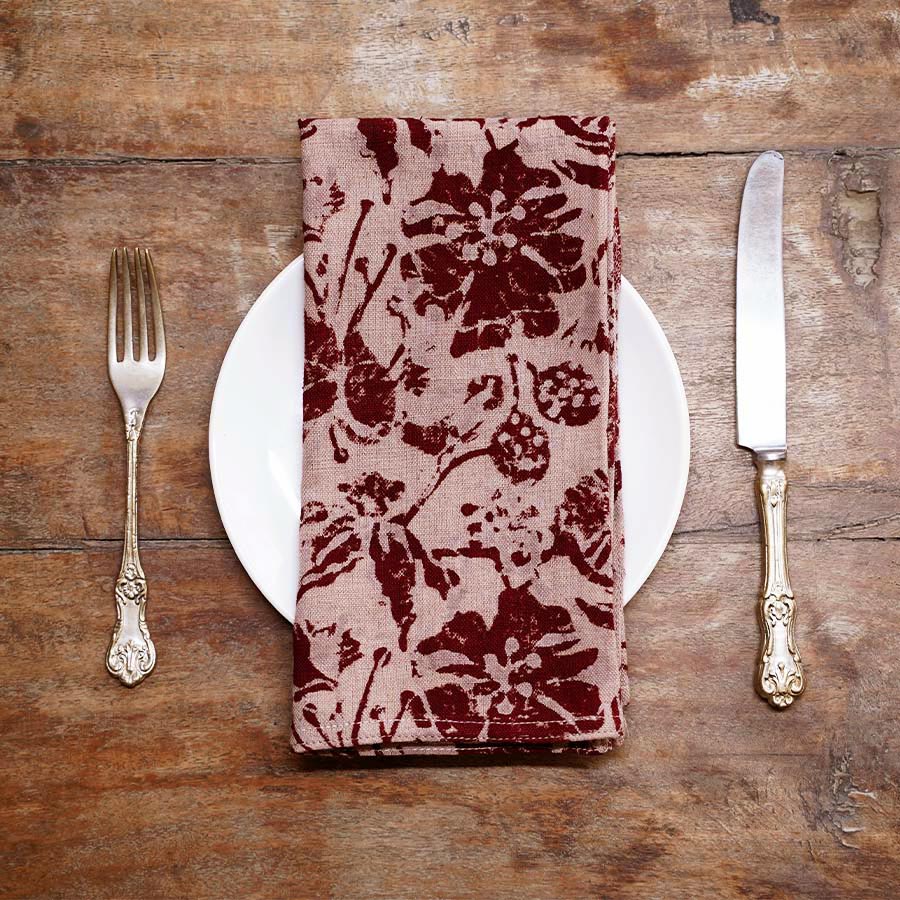 The Benefits of Reusable Napkins VS Paper Napkins - Metro Linen